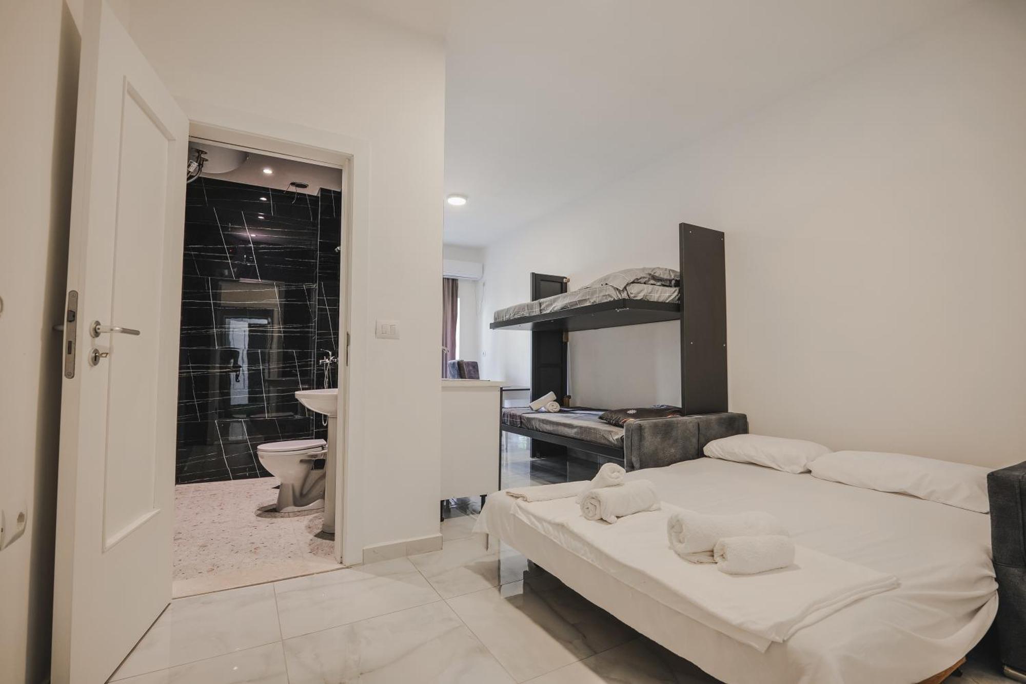 Apartment Davids Sarande