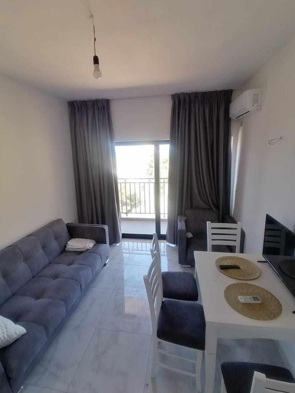 Apartament Davids Saranda